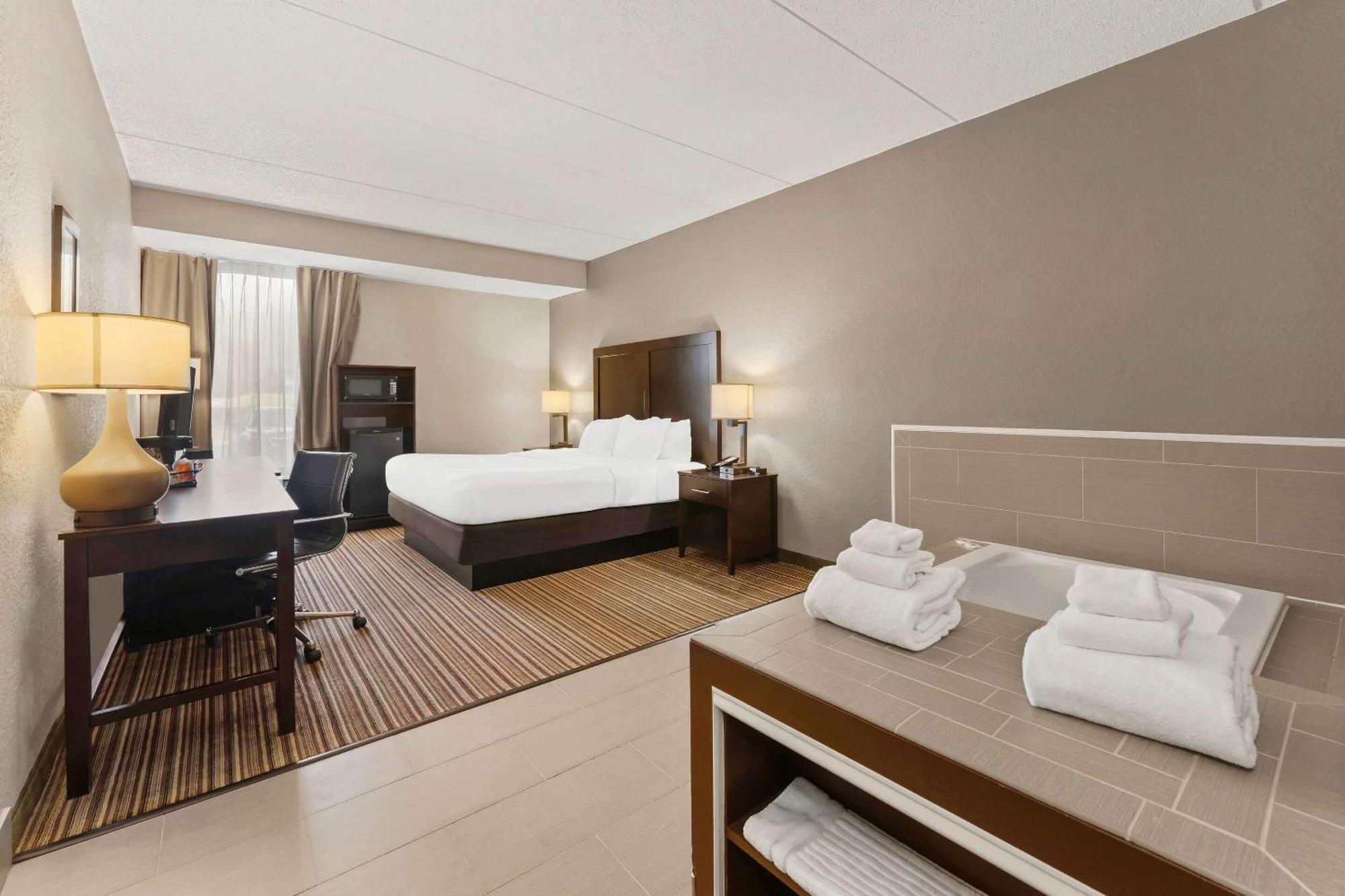 Comfort Inn Lehigh Valley West Fogelsville Ngoại thất bức ảnh